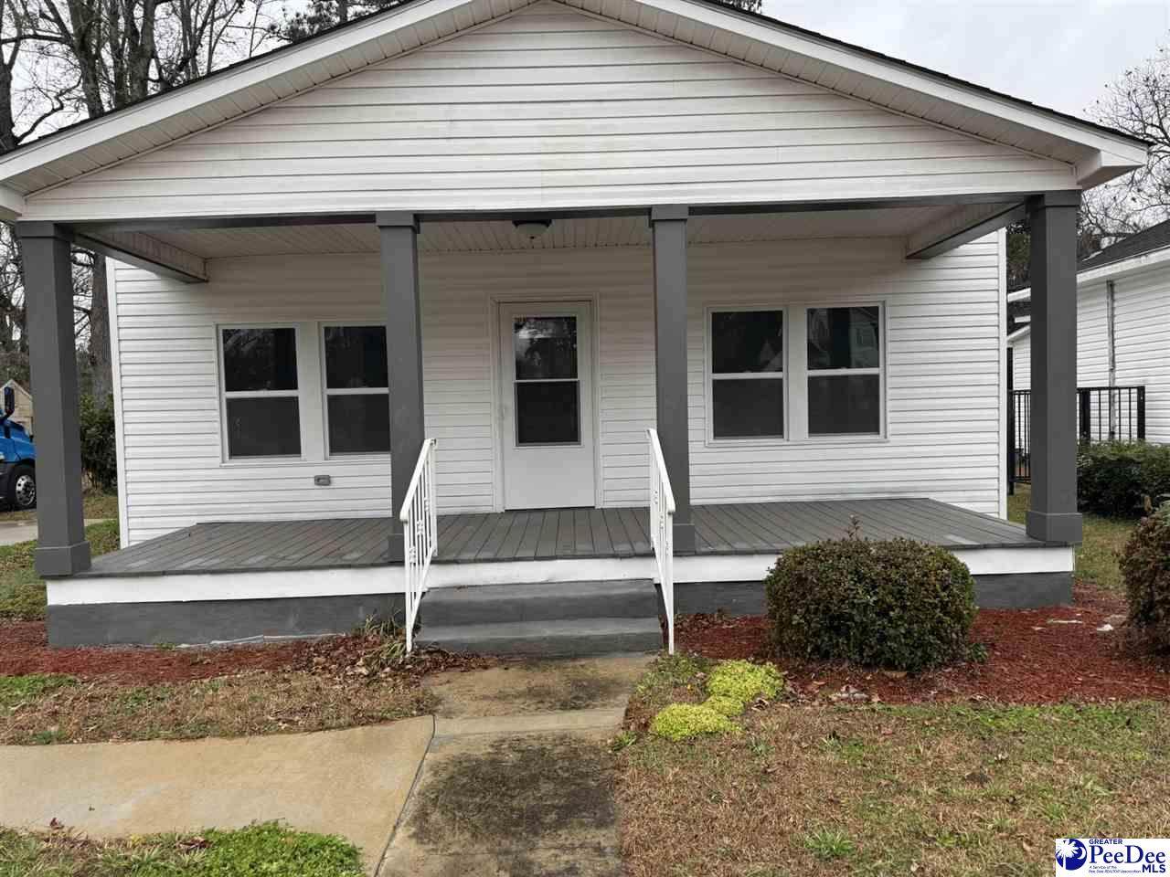 423 Park St - Photo 1