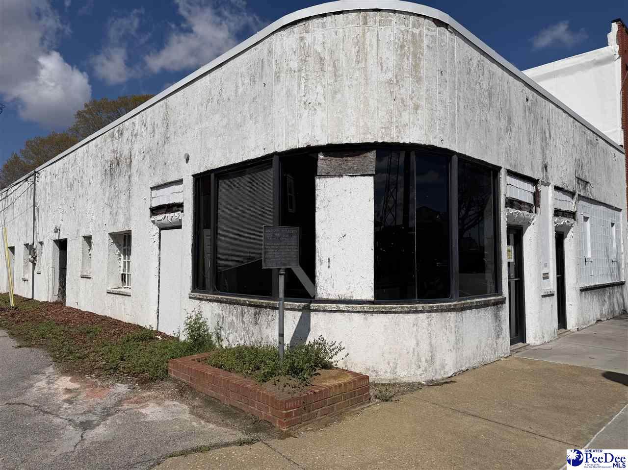 109 Railroad Avenue - Photo 1