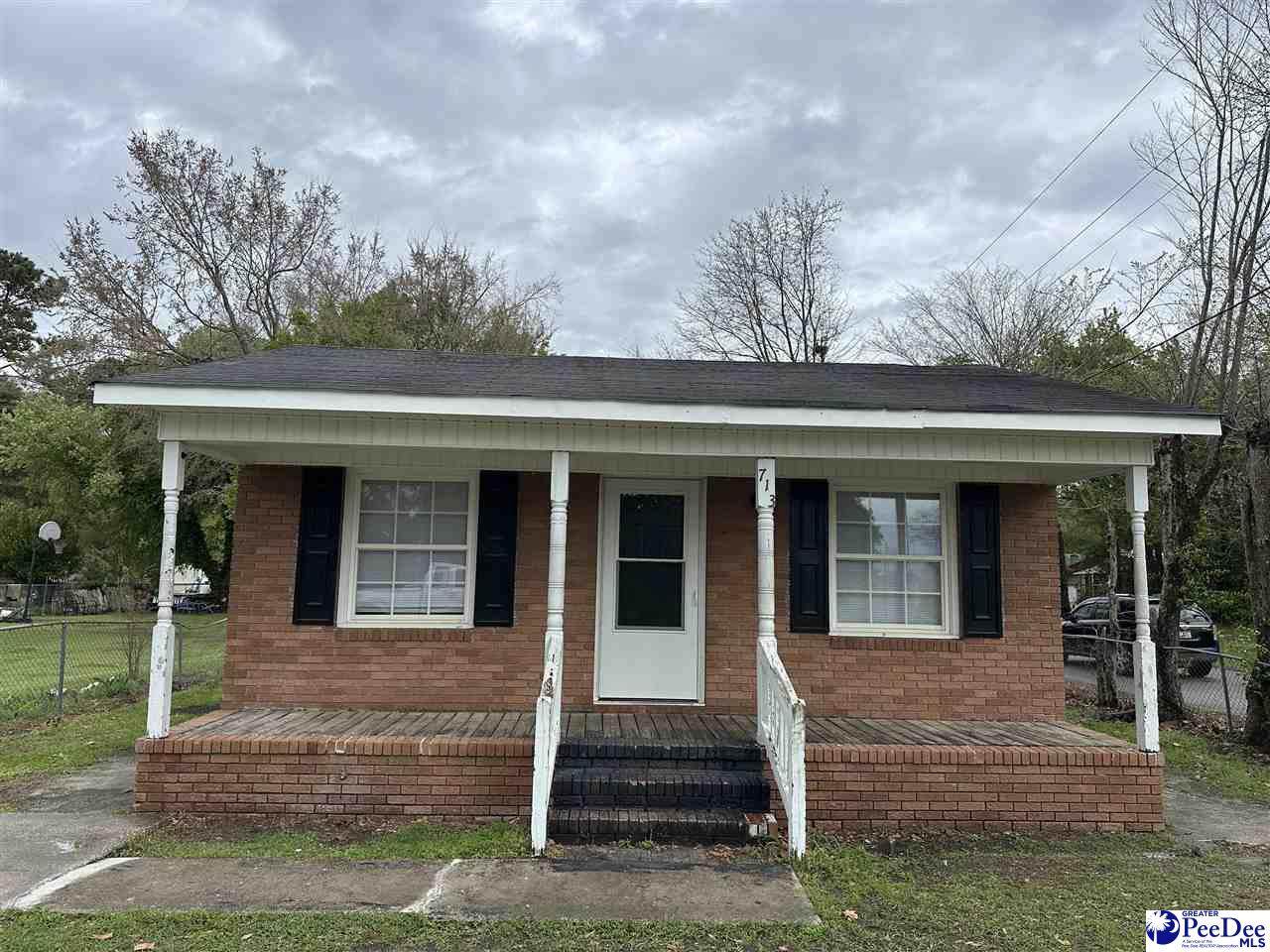 713 Georgrtown Street - Photo 1