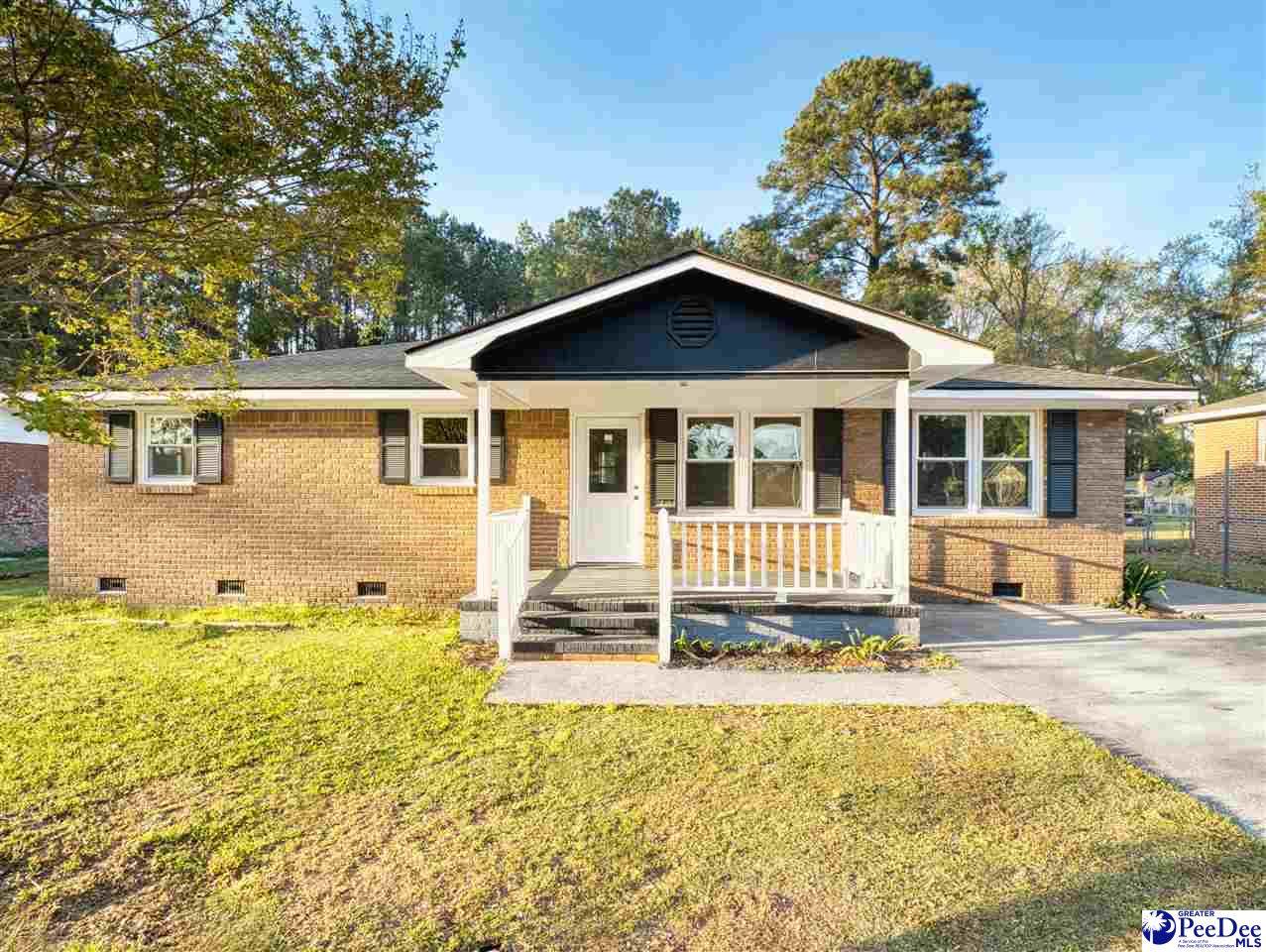 1766 Williamsburg Cir - Photo 1