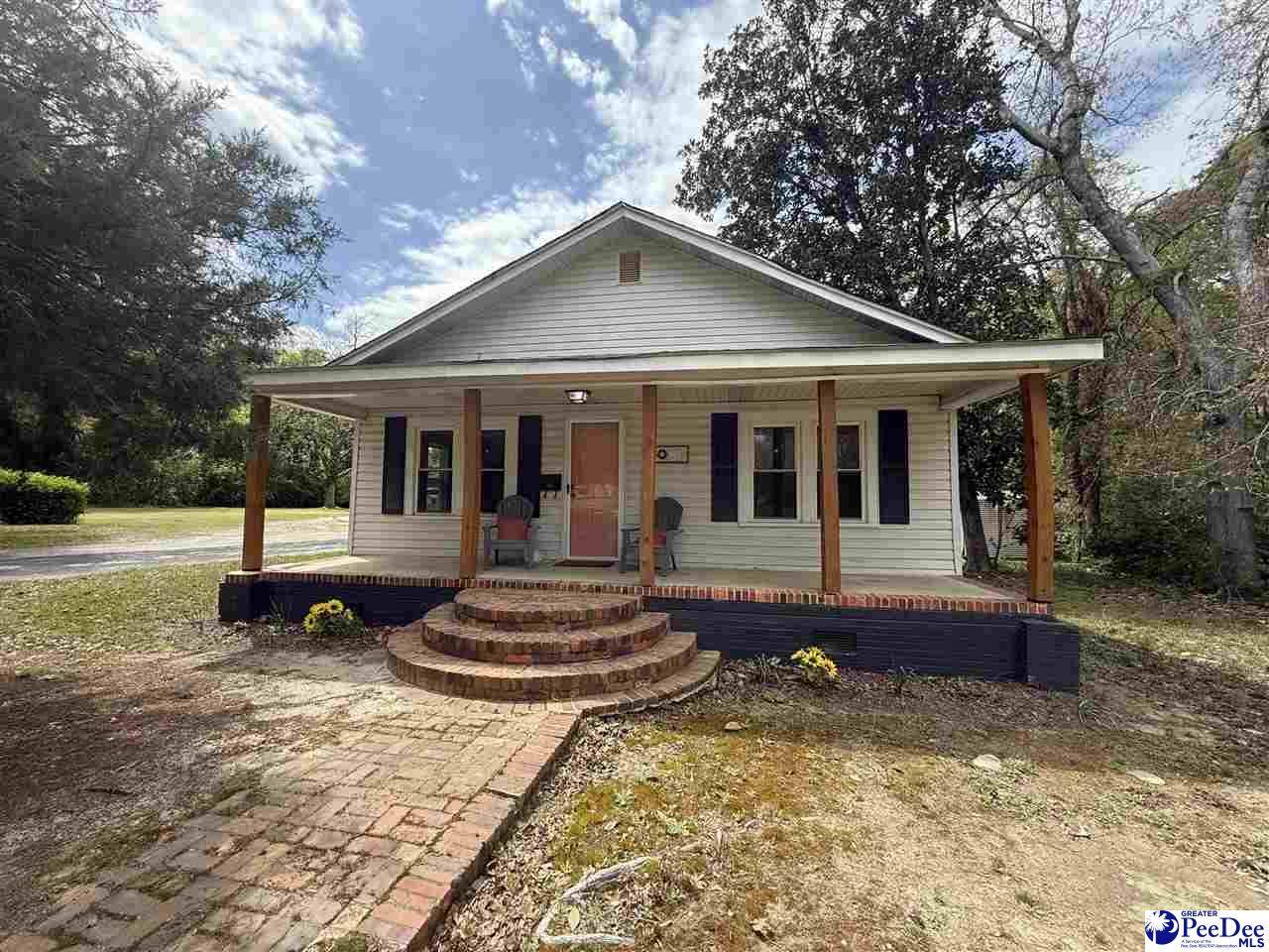 357 Huger St - Photo 1