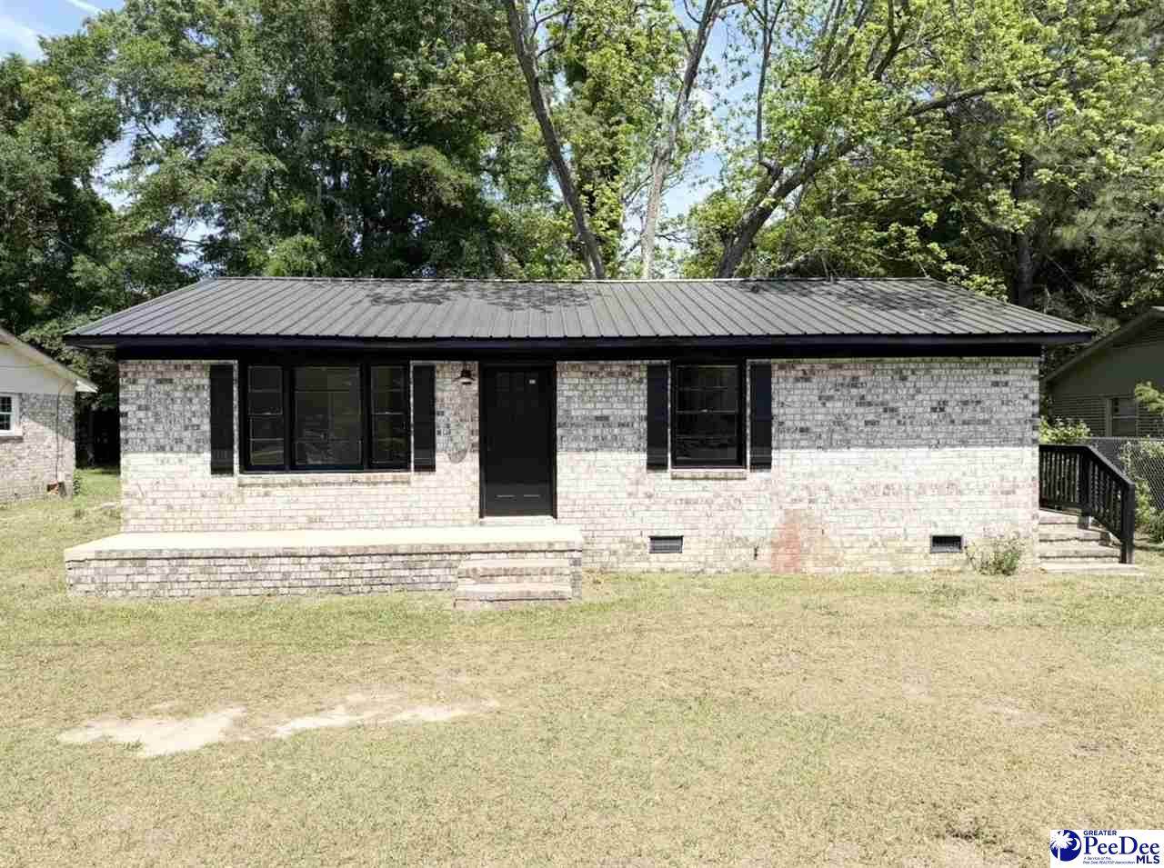 316 Dickson Heights - Photo 1