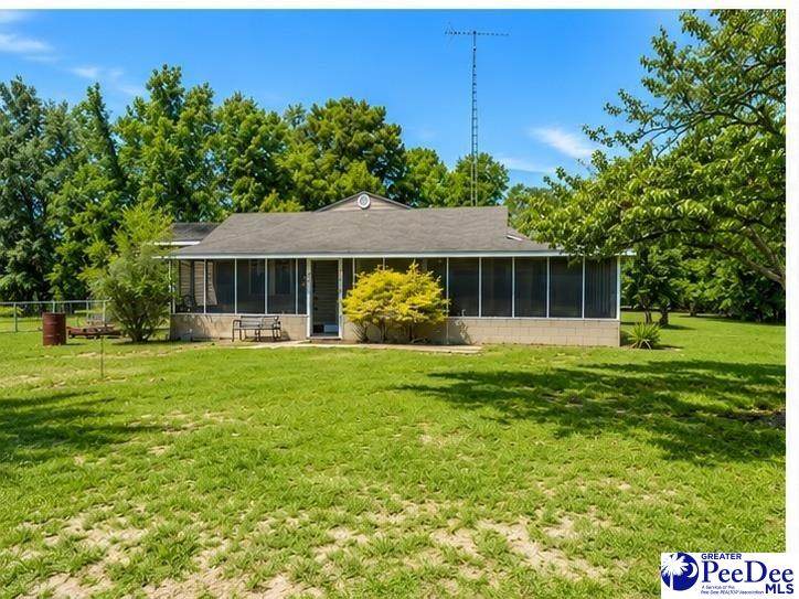 1719 Parkfield Rd - Photo 1