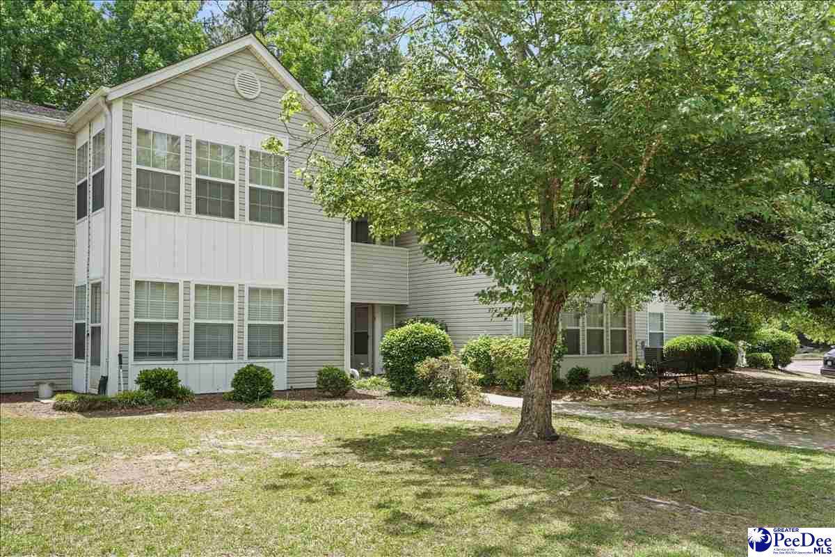 1360 Damon Drive, Unit B - Photo 1