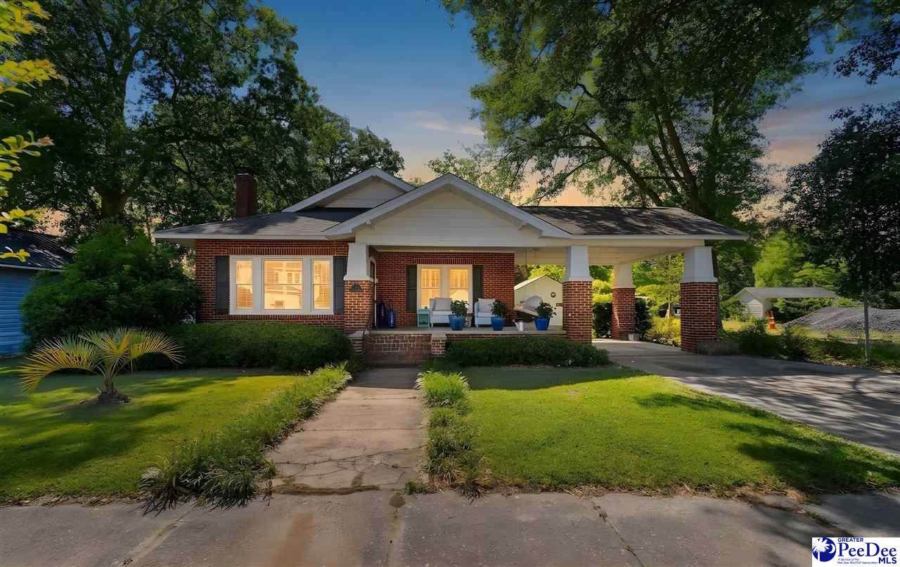 109 12th Ave - Photo 1