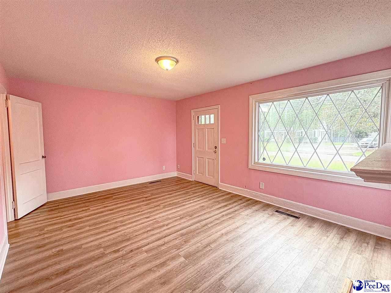 https://bt-photos.global.ssl.fastly.net/peedee/orig_boomver_1_2602438-2.jpg