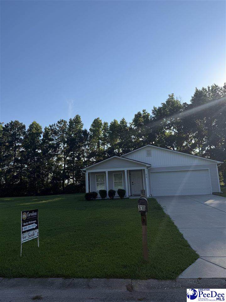 810 Twin Oaks Circle - Photo 1