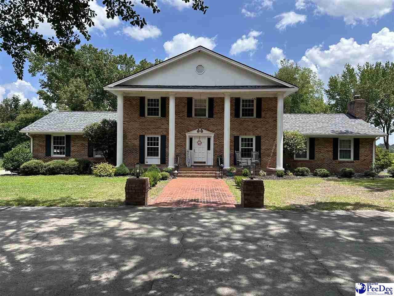 708 Lakeshore Drive - Photo 1