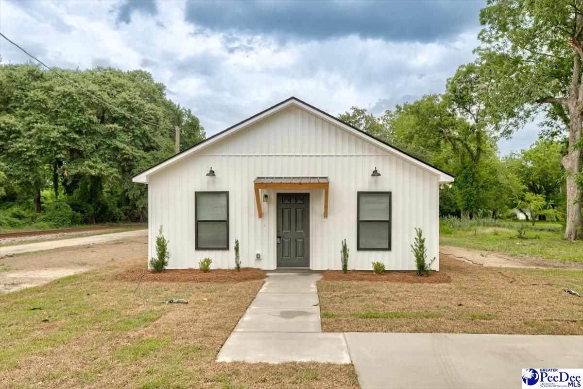 201 Pine Street - Photo 1