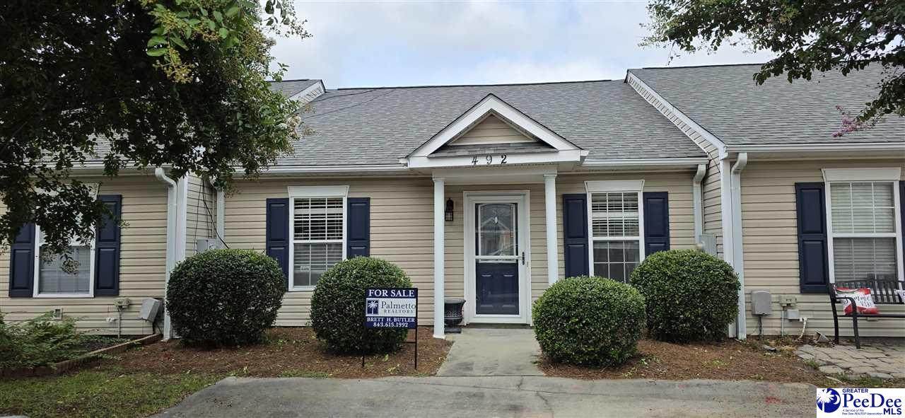 492 Londonberry Dr - Photo 1