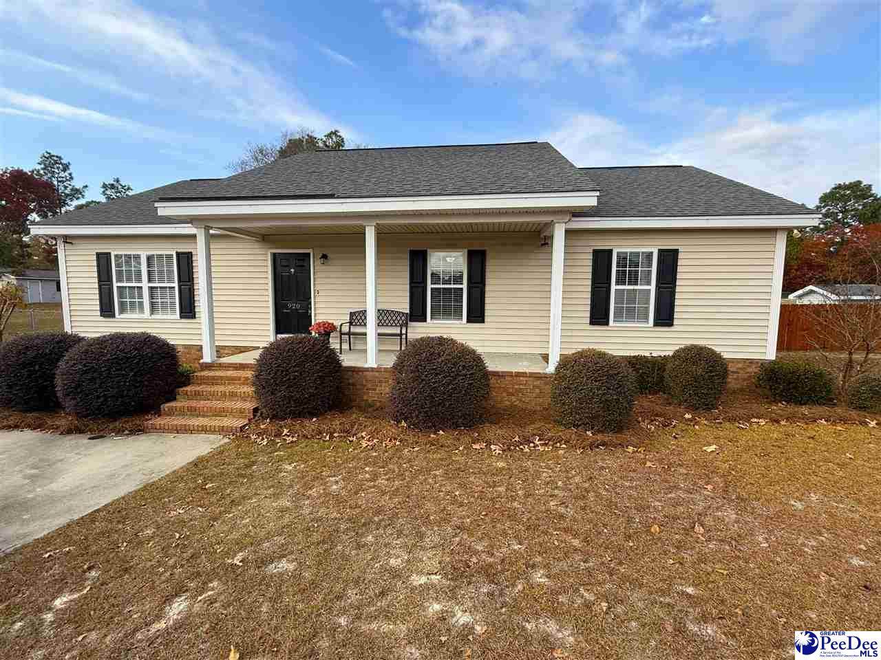 920 Fox Hollow Dr - Photo 1