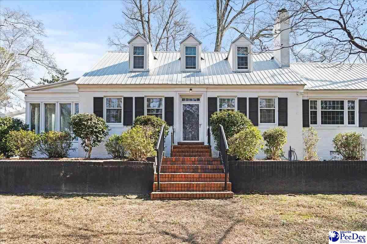 607 Third St - Photo 1