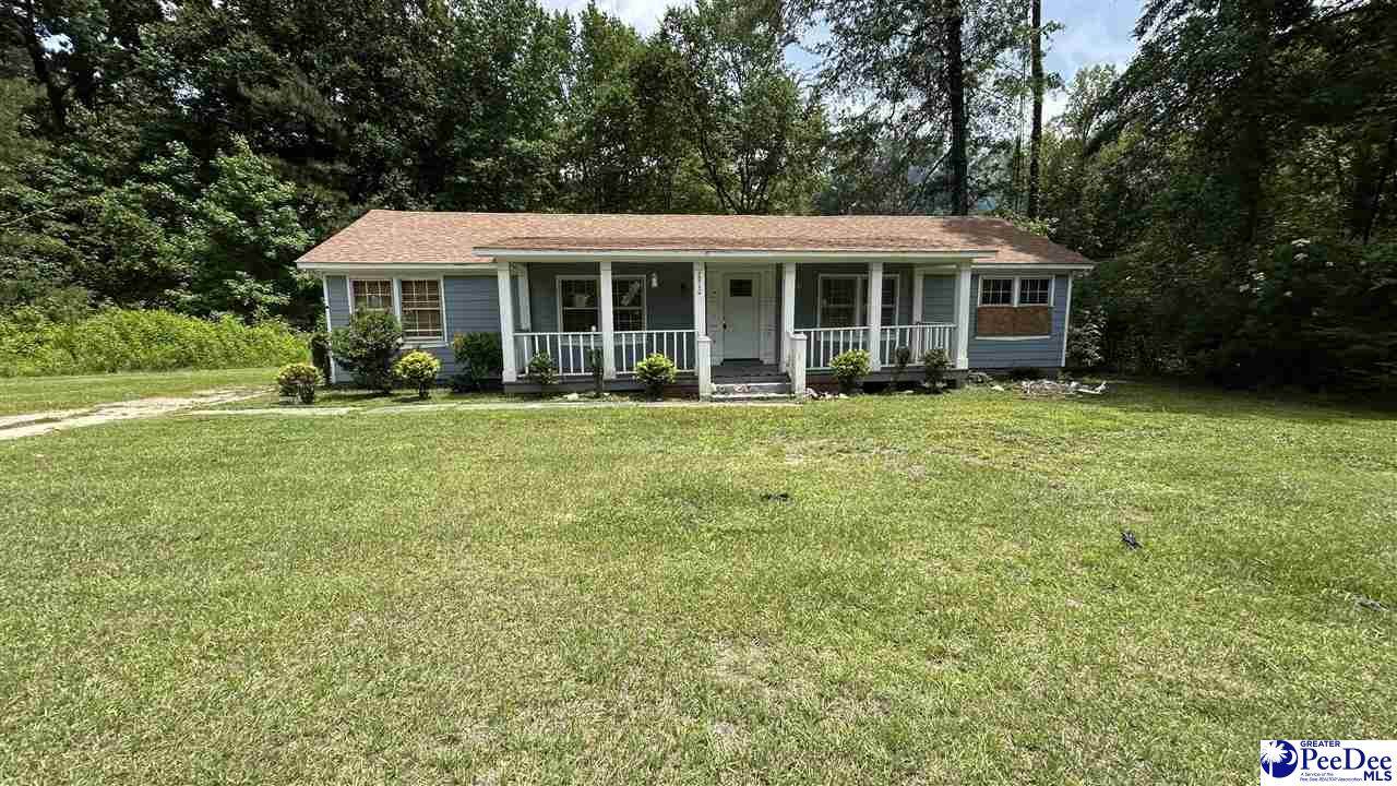 2910 Redwood Dr - Photo 1