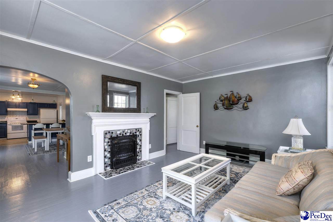 411 Main Street - Photo 1