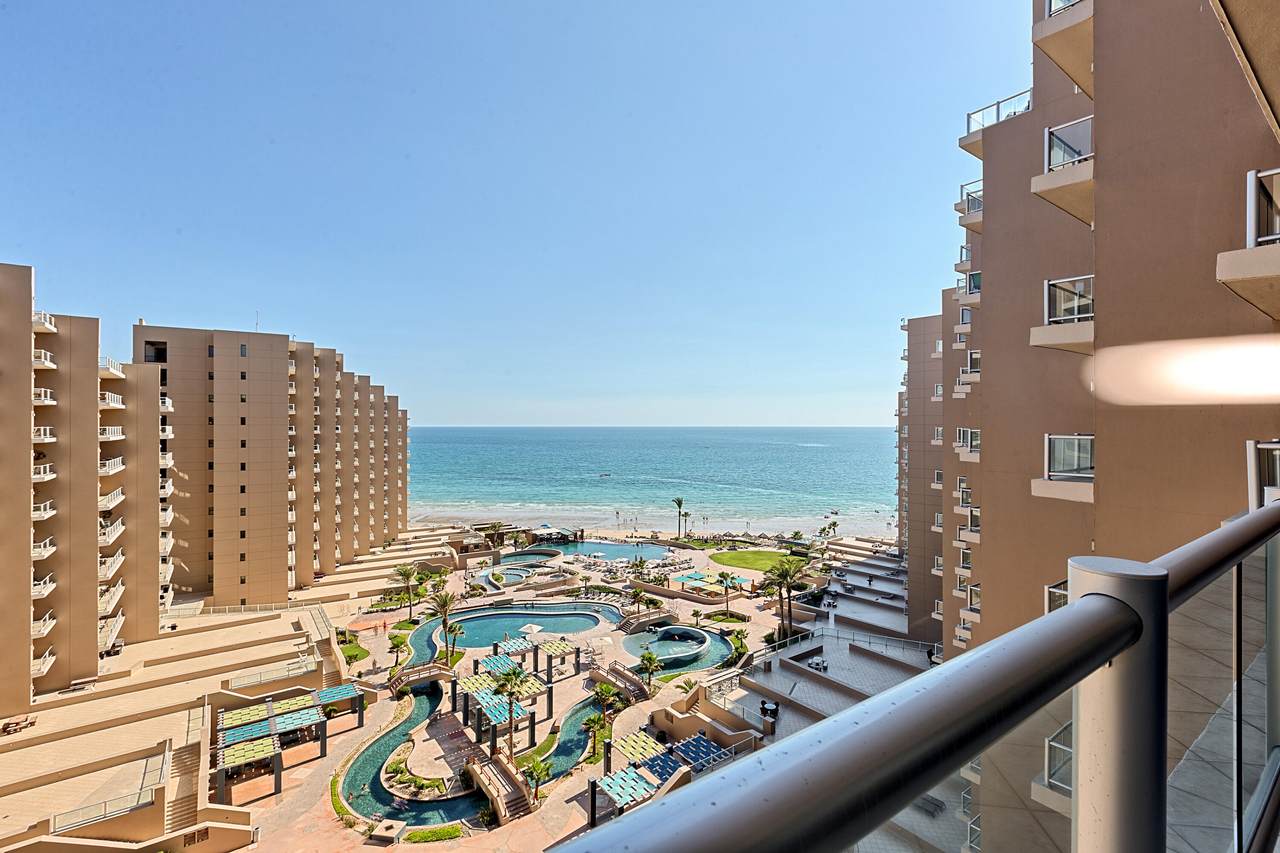 801 Las Palomas - Photo 1