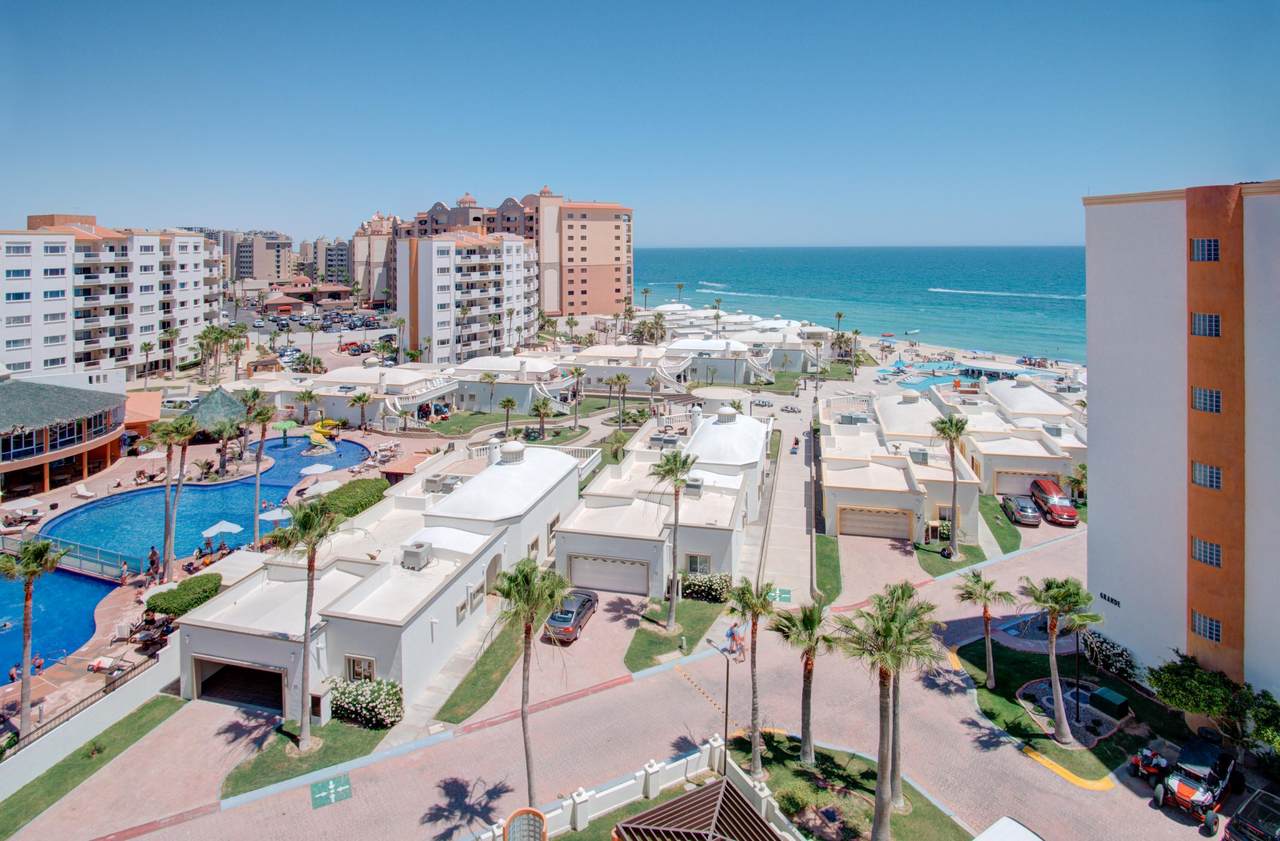 703 Las Palmas - Photo 1