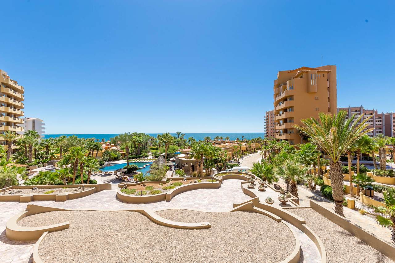 205 Bella Sirena - Photo 1