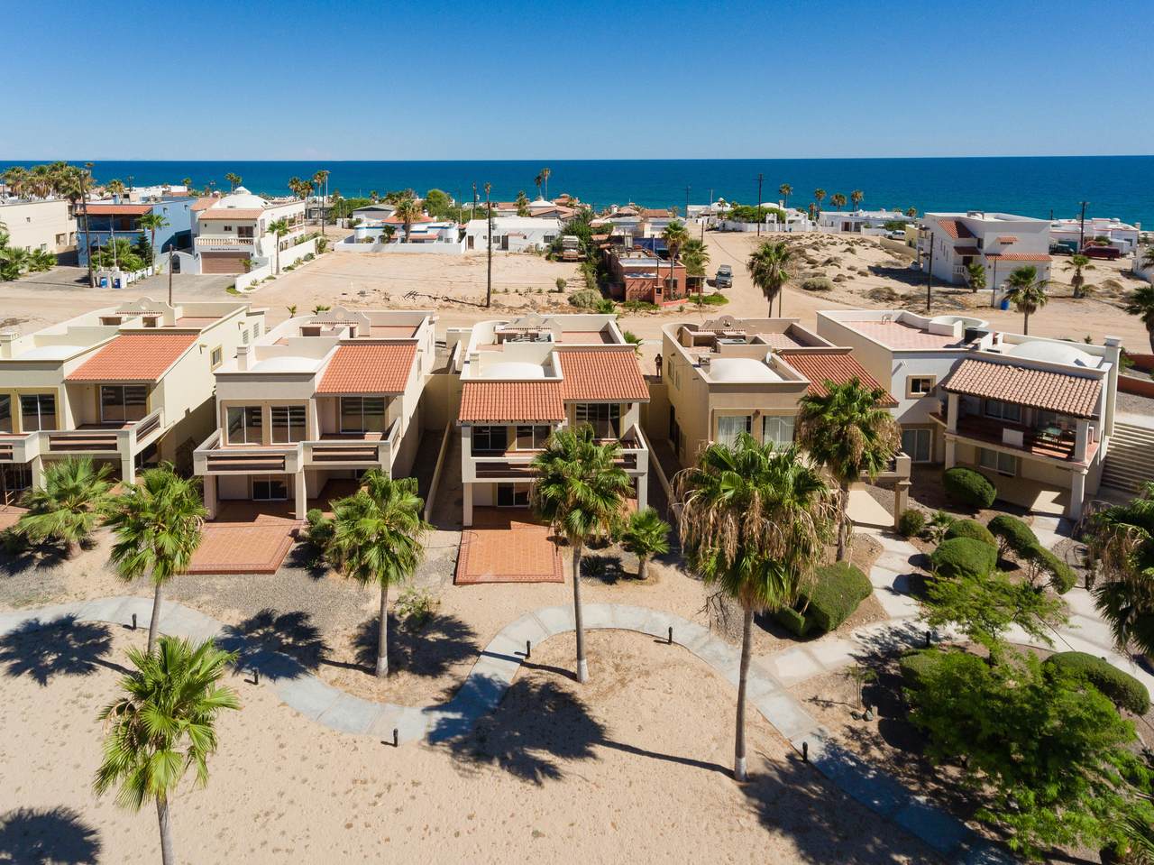 12 The Village, Las Conchas - Photo 1