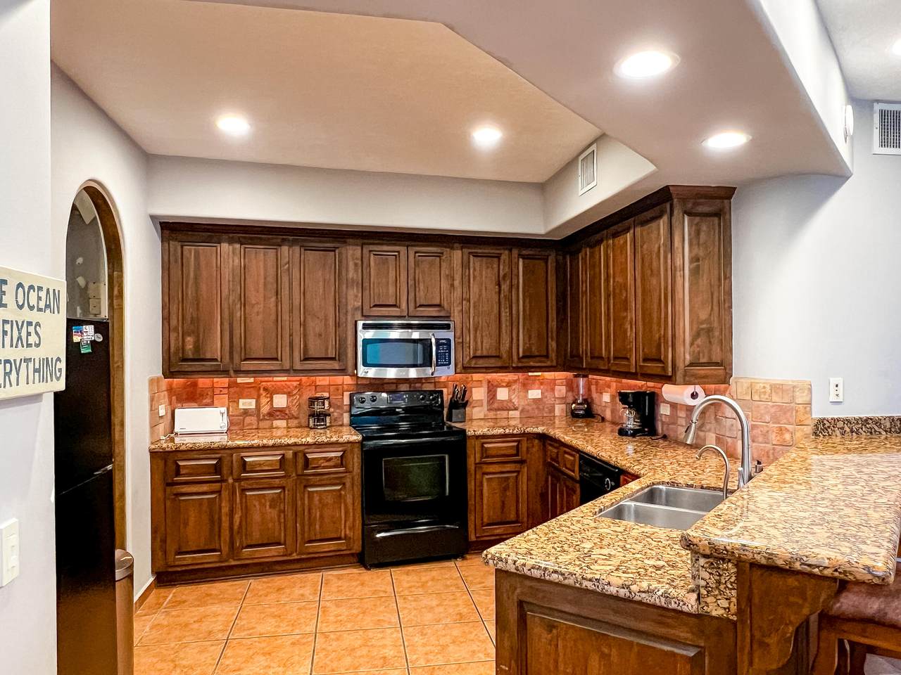 501 Bella Sirena - Photo 1