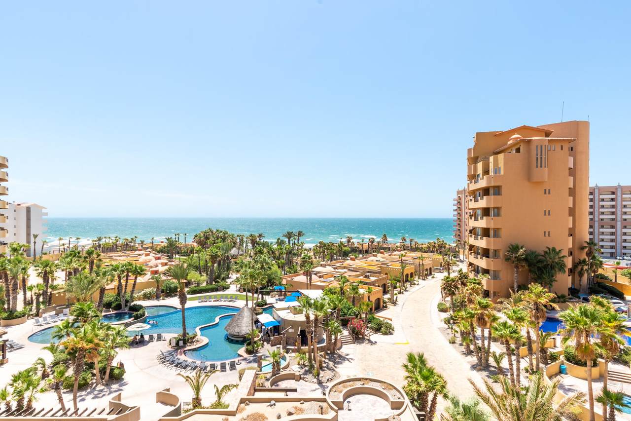 405 Bella Sirena - Photo 1