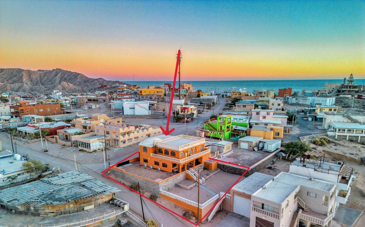 M12 L1 Ave. Tiburon - Photo 1