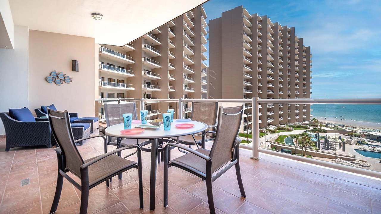 404 Las Palomas Ph2 - Photo 1