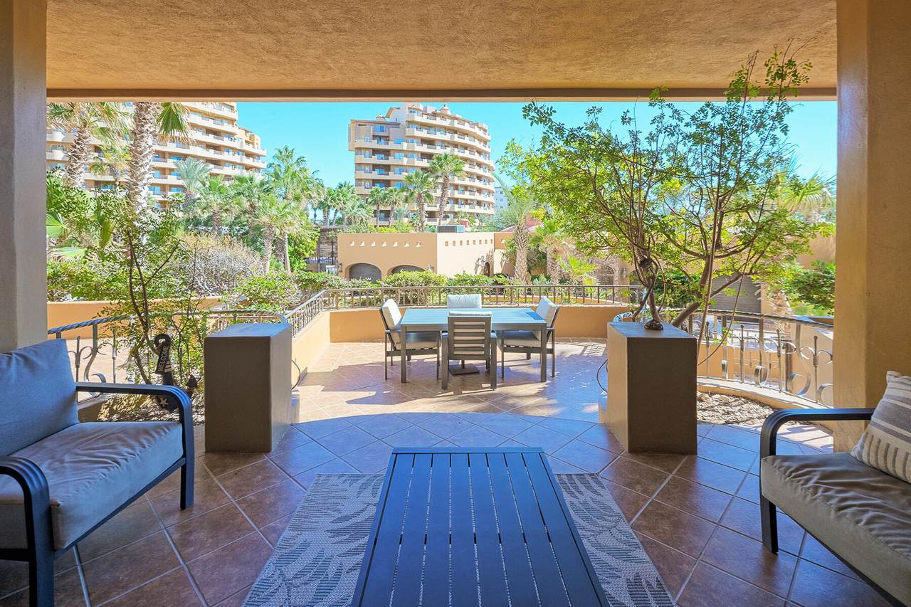 105 E Bella Sirena - Photo 1