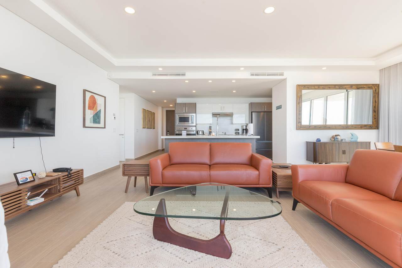 W-805 Encantame Towers - Photo 1