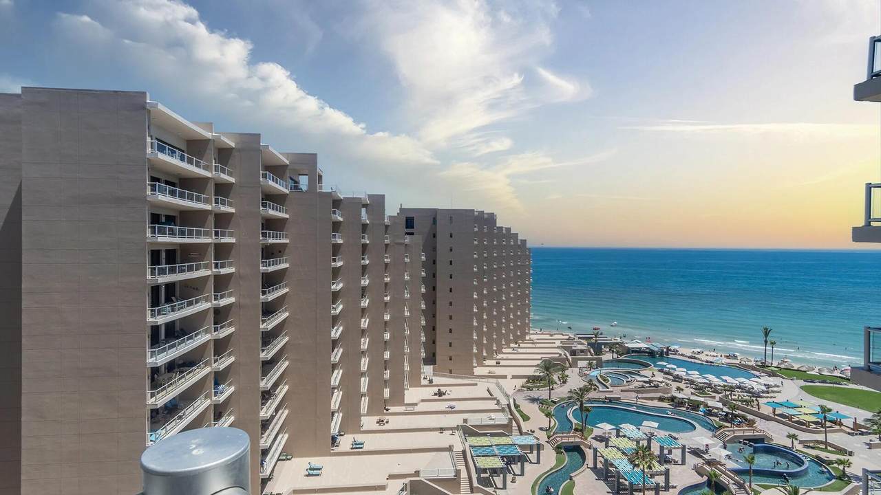 901 Las Palomas - Photo 1