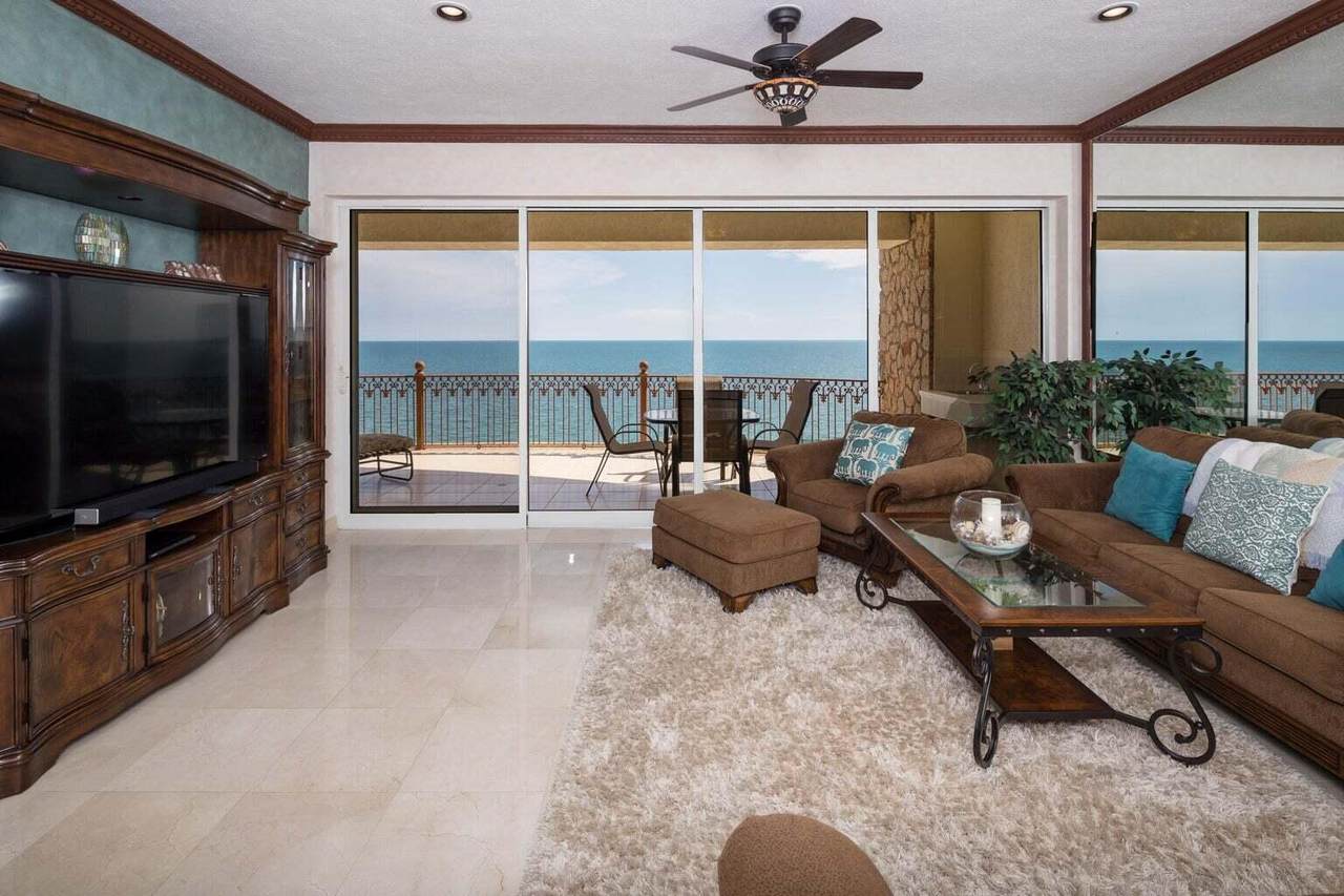 806 Puerta Privada - Photo 1