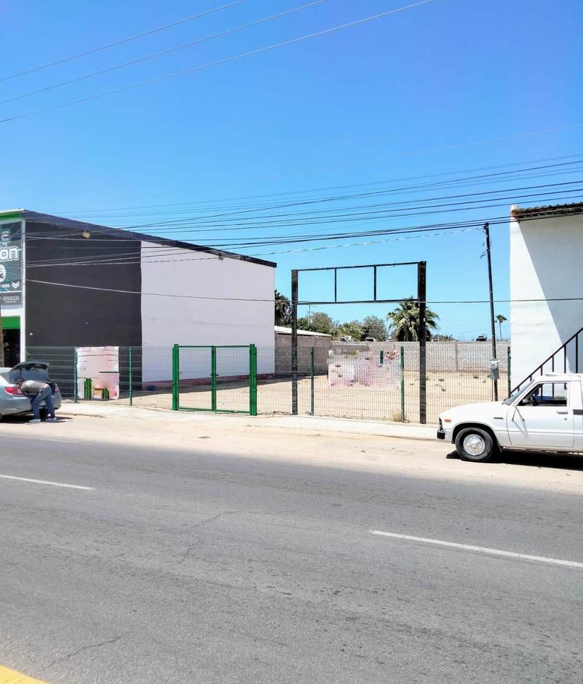 M4 L19 Blvd. Josefa O. De Dominguez - Photo 1