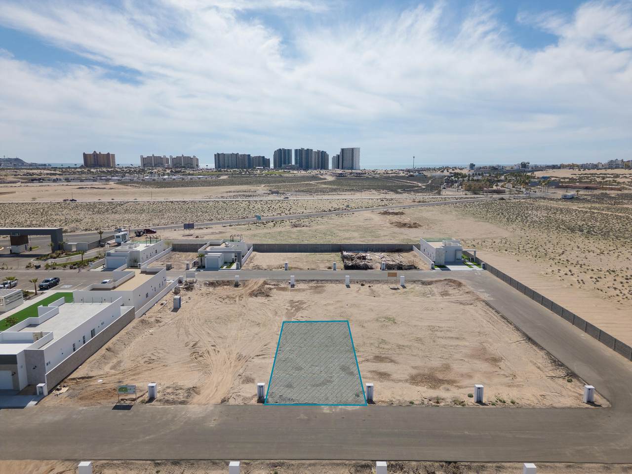 M2 L19 Los Corales, Sandy Beach - Photo 1