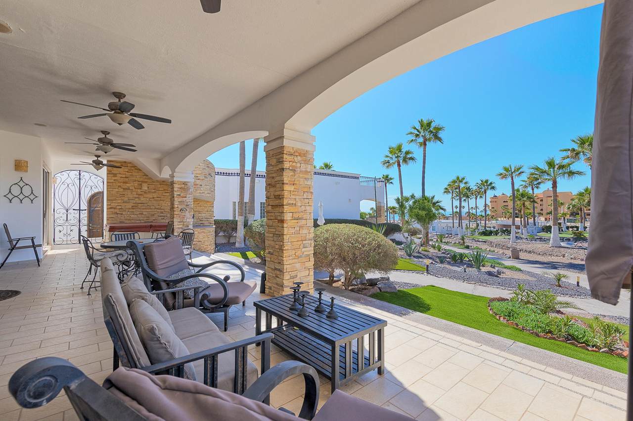 Villa 1 Paseo Del Mar, Casa Blanca - Photo 1