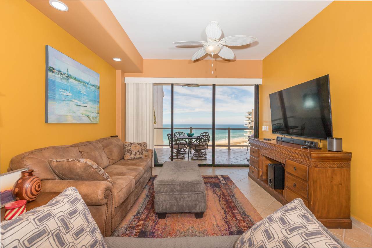 703 Las Palomas - Photo 1
