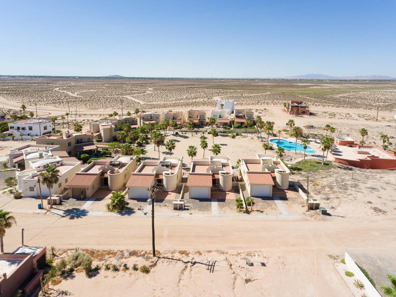 20 The Village, Las Conchas - Photo 1