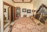 801 E Puerta Privada - Photo 30