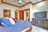 209 Puerta Privada - Photo 45