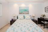 408 W Puerta Privada - Photo 18