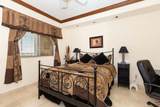 802 E Puerta Privada - Photo 19