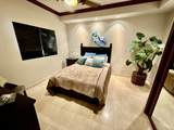 902 W Puerta Privada - Photo 20