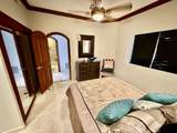 902 W Puerta Privada - Photo 21