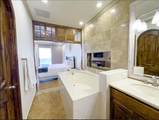 602 Esmeralda Resort - Photo 25