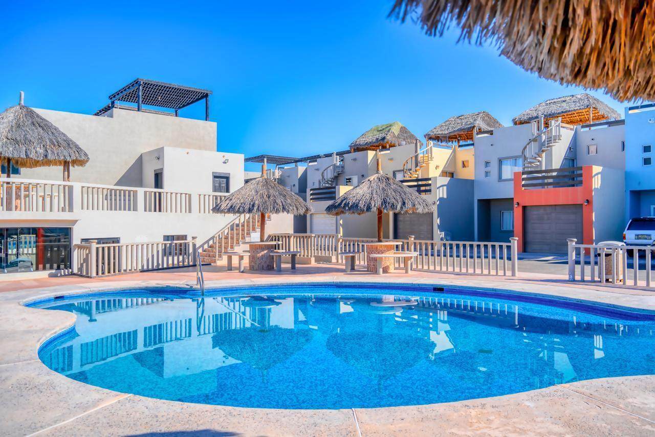 32 Bella Vista, Sandy Beach - Photo 1