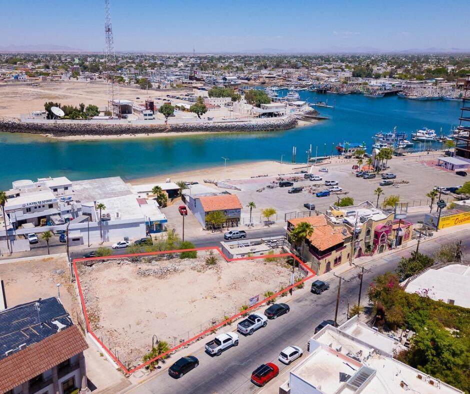 M20 L6 Blvd. Benito Juarez, Old Port - Photo 1