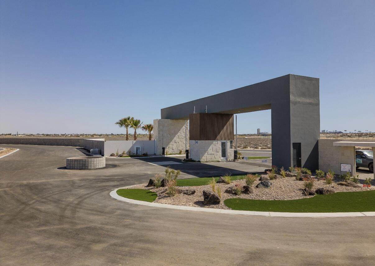 L24 M2 Los Corales, Sandy Beach - Photo 1