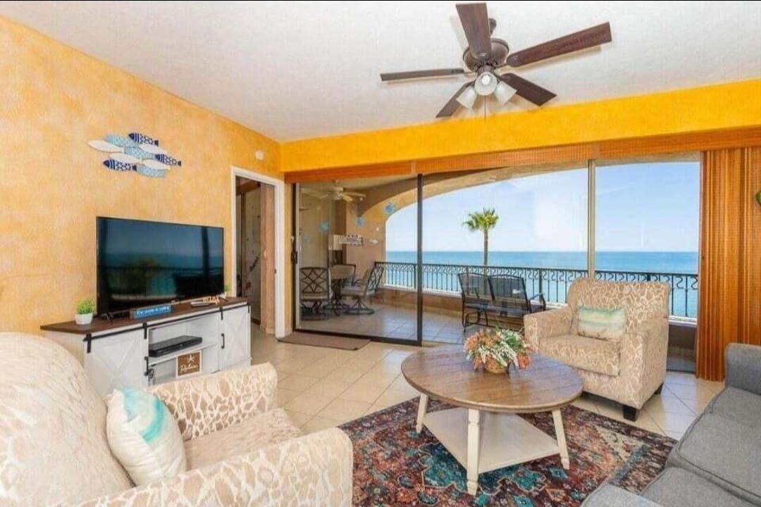 403 Sonoran Spa - Photo 1