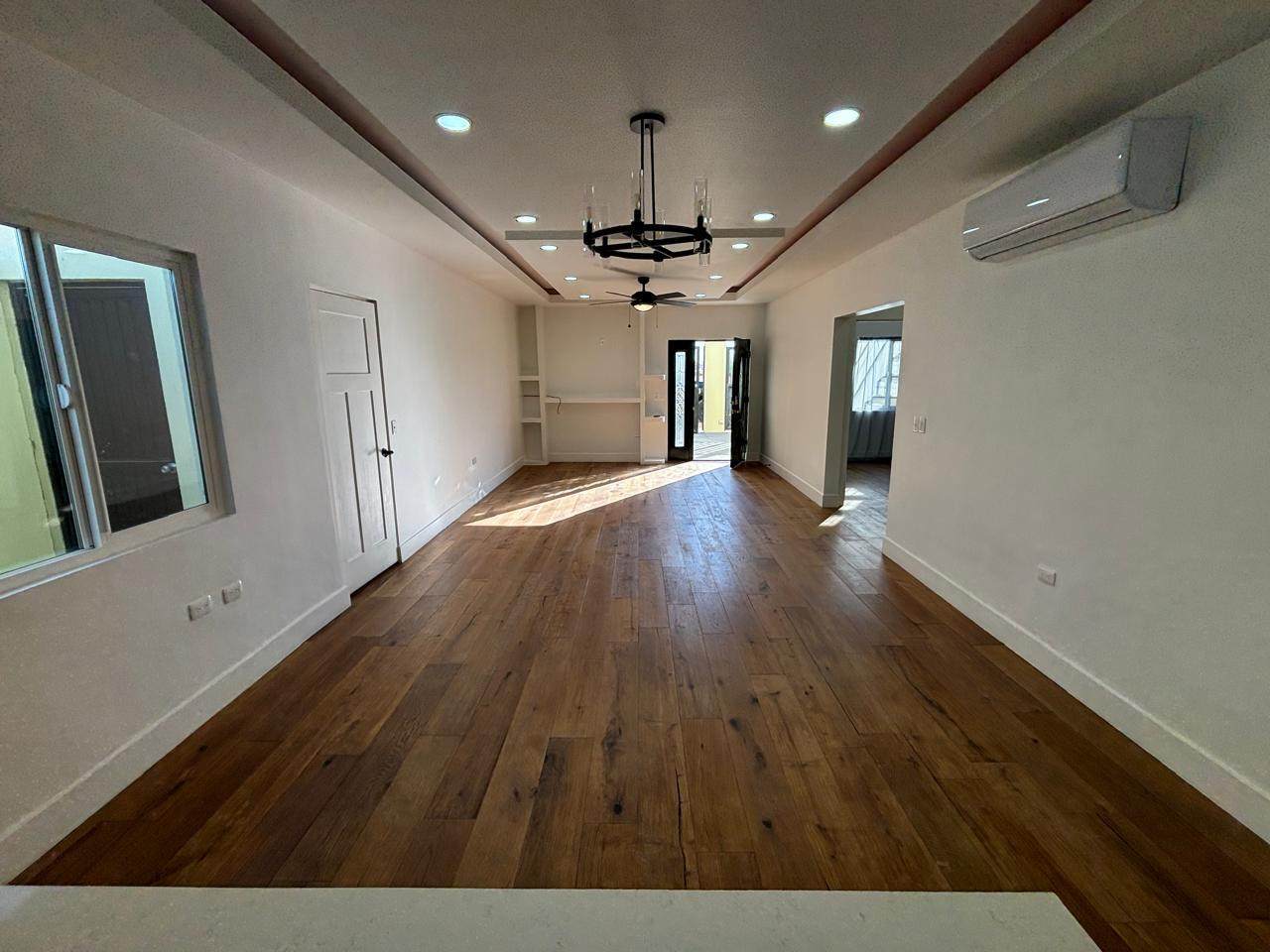 M275 L3 Av. Esteban Pivac, Homelosophy - Photo 1