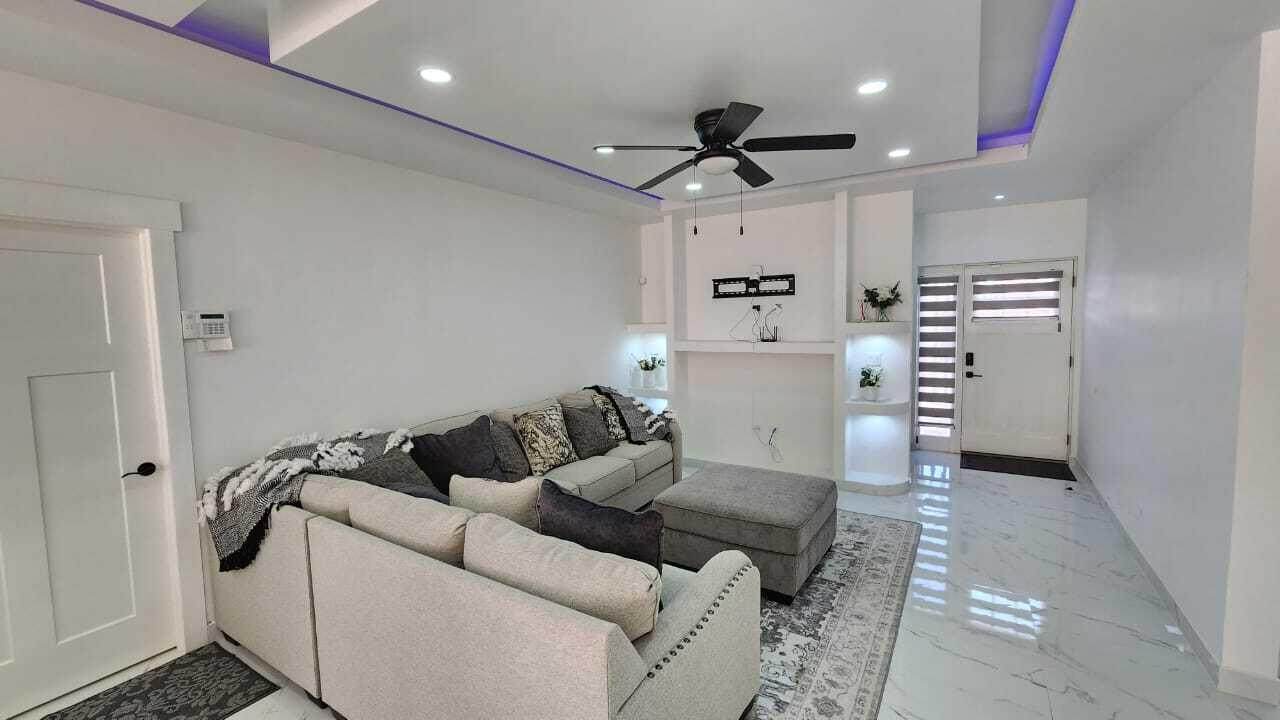 M275 L14 Av. Esteban Pivac - Photo 1