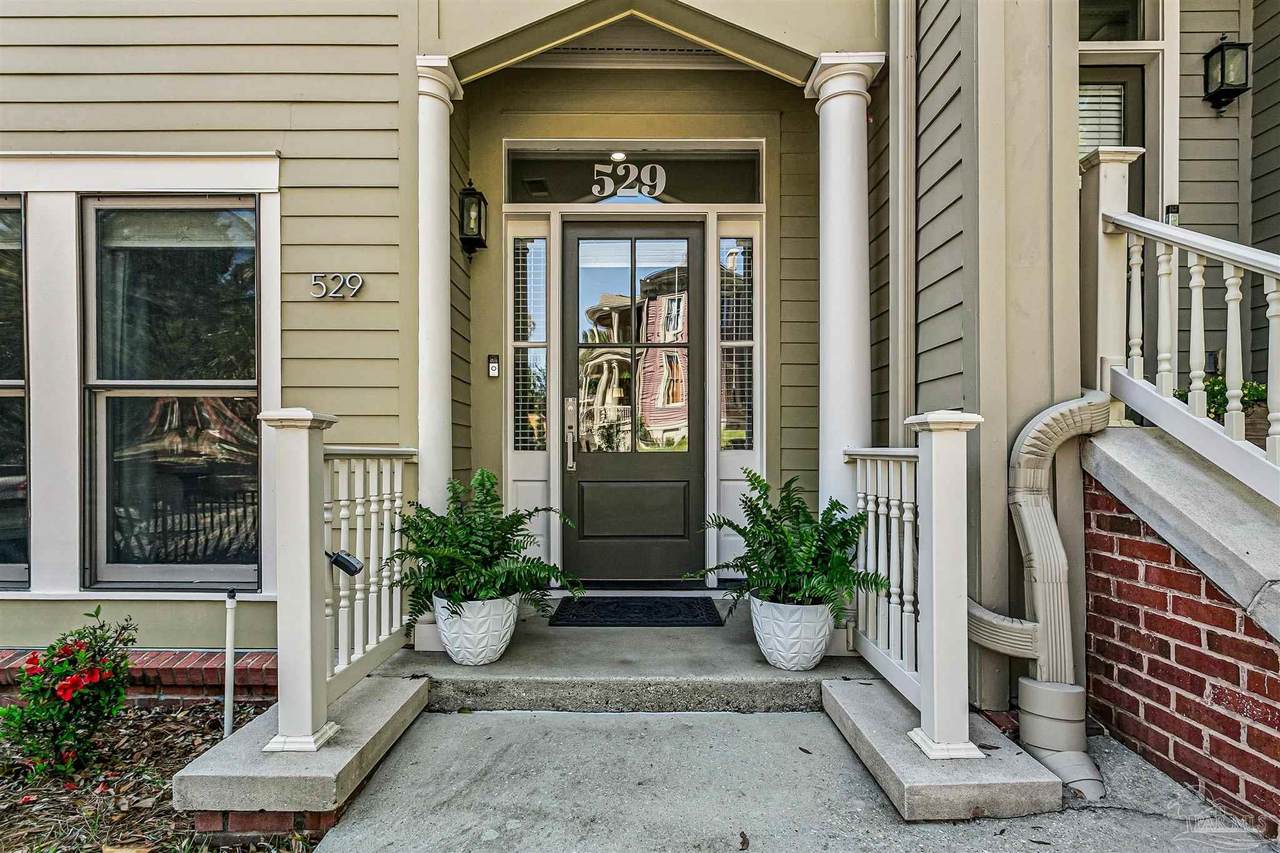 529 Spring St - Photo 1