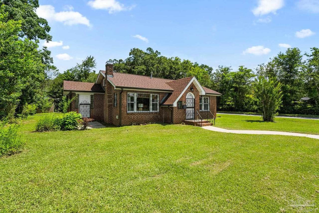 1000 Lee St - Photo 1